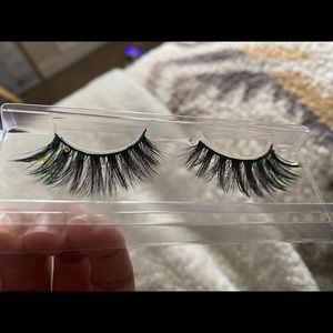 Custom lashes